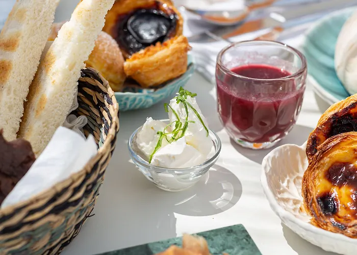 Emcasa Boutique 4* ロウリニャン