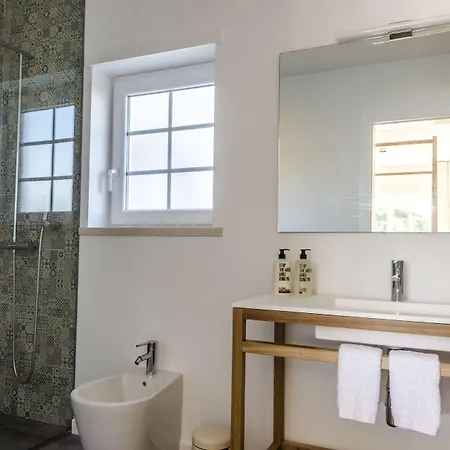 Emcasa Boutique 4* 로리냐