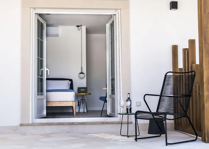 Emcasa Boutique بيت ضيافة لورينها