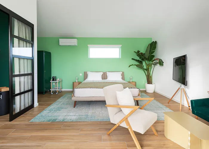 Emcasa Boutique بيت ضيافة لورينها